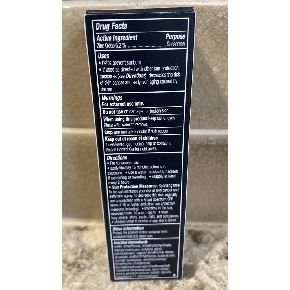 bareMinerals BAREPRO 24HR MATTE FOUNDATION SPF 20 light 26 cool